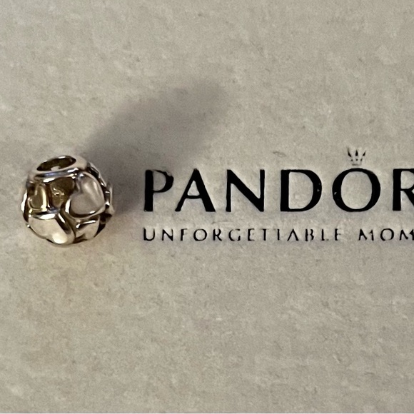 Pandora 14kt gold &silver hearts all around bracelet charm NEW - Picture 1 of 5